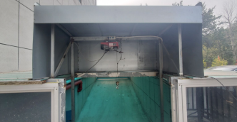 微型電動葫蘆可在停車場出入口吊運防汛沙袋