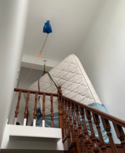 懸掛式電動葫蘆可以把床墊吊上二樓